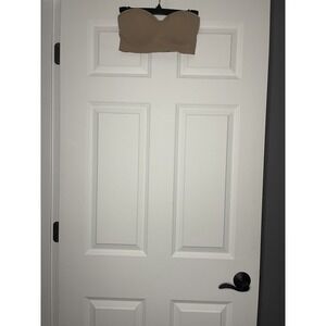 Yummie Wireless Intimates strapless bra tan small